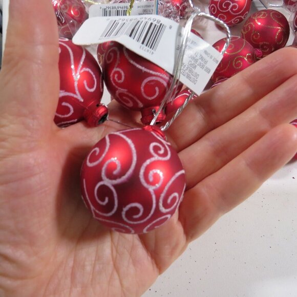 Red and Gold Christmas Ornament collection - Picture 4 of 14